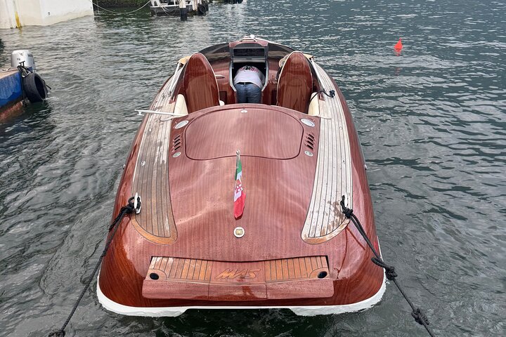 Private Comer See-Tour auf einem klassischen Holzboot