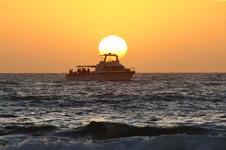 Croisière au coucher du soleil à Kalbarri le long des falaises côtières