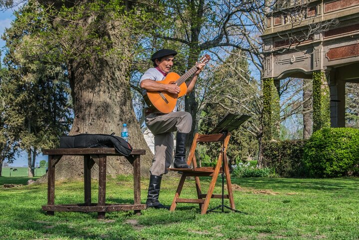 Gaucho Ganztag in kleiner Gruppe auf einem Bauernhof in Buenos Aires