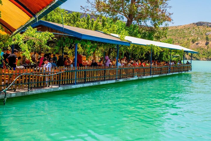 Løve Safari og Green Canyon Splash Fest med frokost