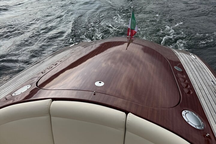 Private Comer See-Tour auf einem klassischen Holzboot