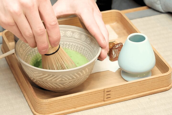 西尾ならではの抹茶体験: 抹茶ツアーと抹茶作り