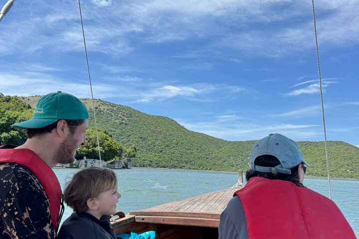 Ksamil: Mussel seiltur med mat og drikke i Albania