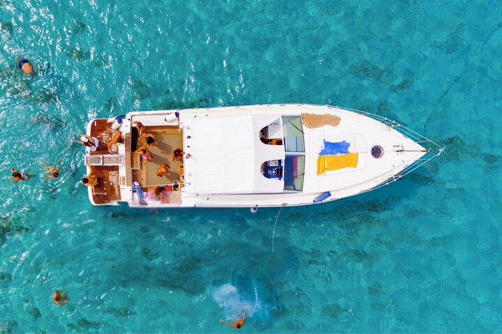 Tour Isole Egadi Favignana Levanzo in Barca con Pranzo da Trapani