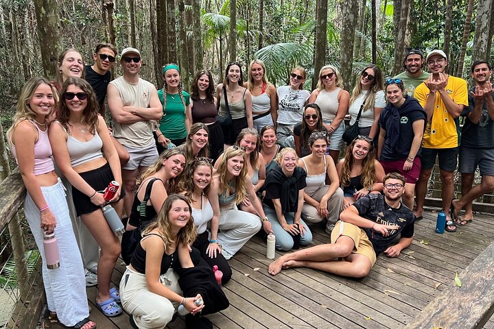 Dingos 3 jours K'Gari (Fraser Island) Tour en 4x4 en accompagnement