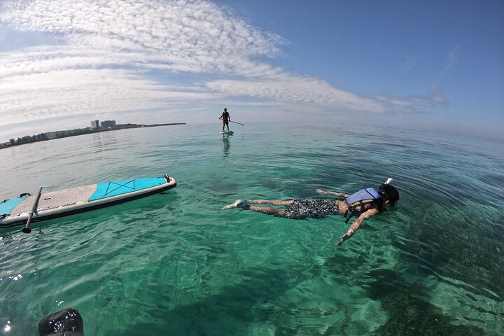 Skjulte strender i Okinawa: Sjøkajakk, snorkling og grill-eventyr