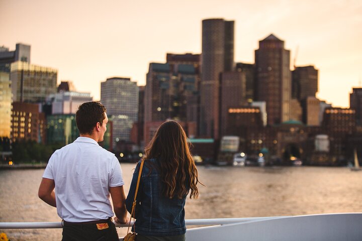 City Cruises Boston 90 - Hafenrundfahrt bei Sonnenuntergang