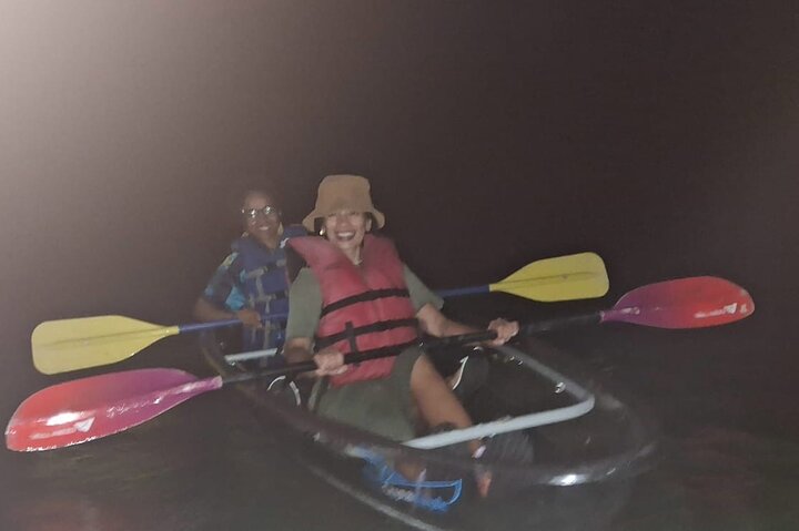 Tour de Dindin’s Biobay Tours-CLEAR BOTTOM KAYAKS en Mosquito Bay