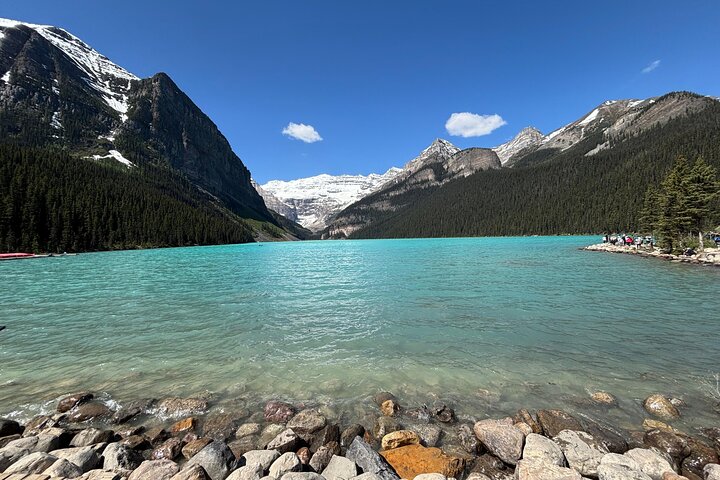 Restauranter i nærheten av Moraine Lake & Louise & Banff Day Tour