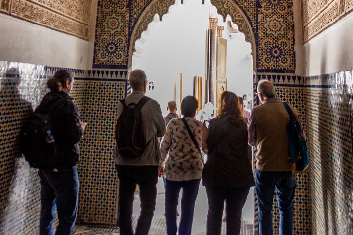 Marrakech : Bahia Palace, Saadian Tombes, Souk & Medina Begeleide Tour