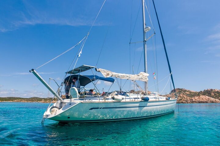 Excursion en voilier sur l'archipel de La Maddalena au départ de Palau
