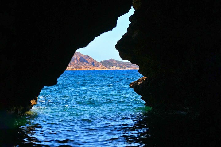 Tour Isole Egadi Favignana Levanzo in Barca con Pranzo da Trapani