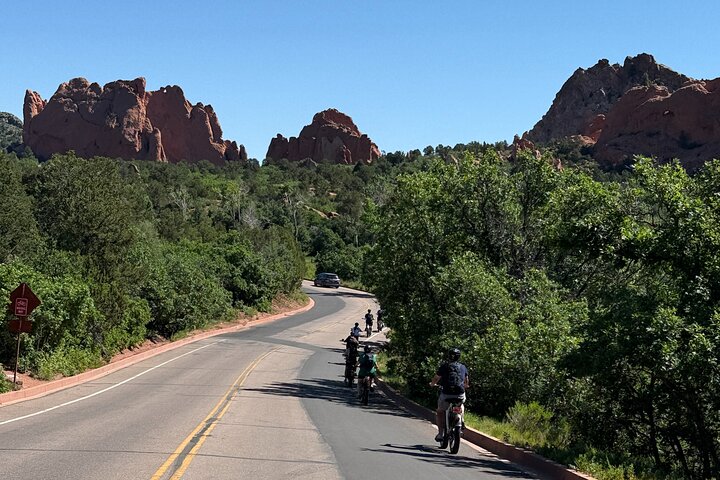 Kør Manitou Springs & Garden of the Gods Bedste guidede eBike-tur!