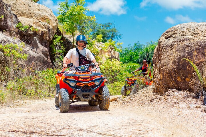 Koh Phangan ATV Off-Road Ride attraverso la natura