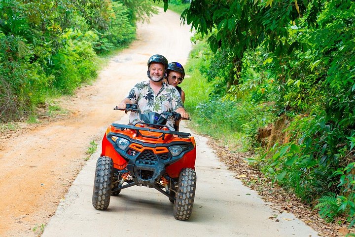 Koh Phangan ATV Off-Road Ride attraverso la natura