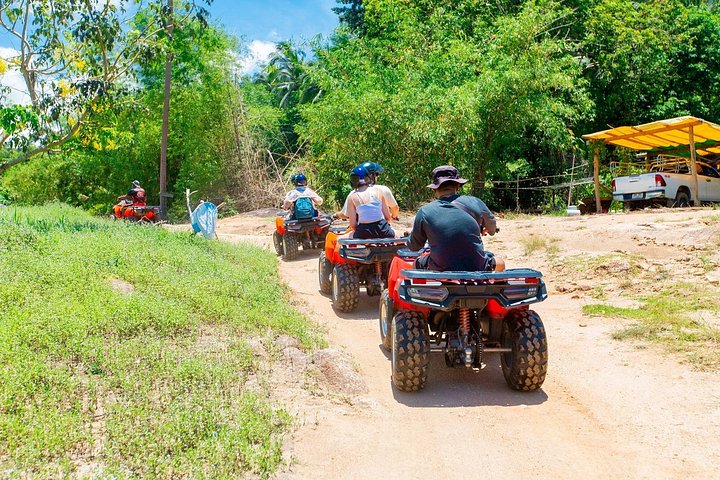 Koh Phangan ATV Off-Road Ride attraverso la natura