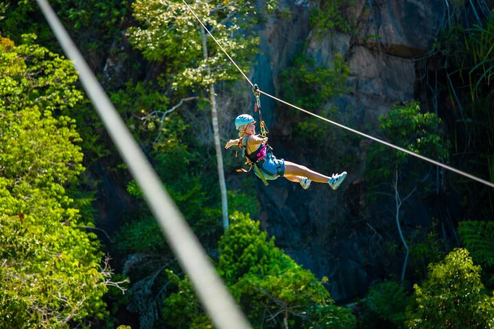 Koh Phangan Zipline äventyr med Wang Sai Vattenfall View