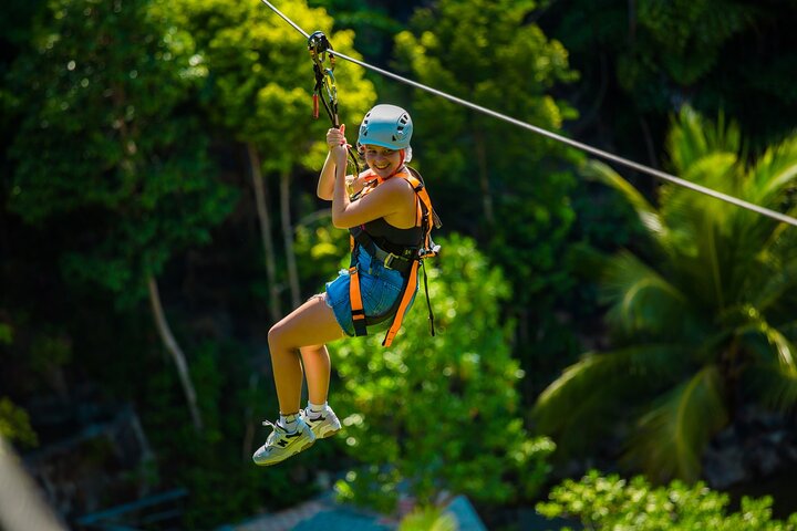 Koh Phangan Zipline äventyr med Wang Sai Vattenfall View