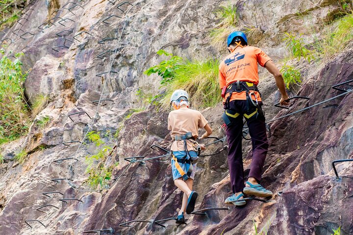 Koh Phangan Zipline äventyr med Wang Sai Vattenfall View