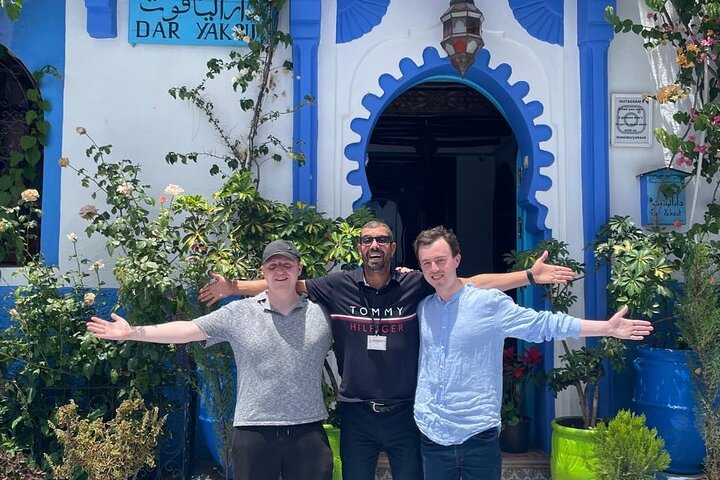 Heldags guidad tur från Rabat till Chefchaouen ikoniska blå staden