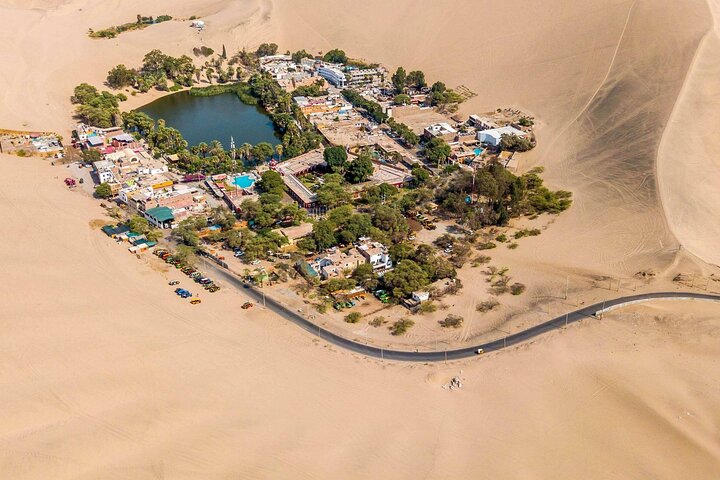 2-dages tur fra Lima: Nazca Lines Flight, Paracas og Huacachina