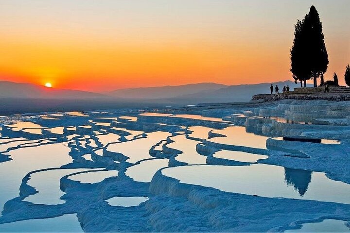 Pamukkale Hierapolis Salda Lake Tour met toegang vanuit Kemer