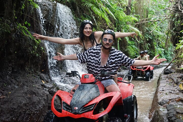 Bali ATV Quad Bike et rafting incluent le déjeuner et le transfert