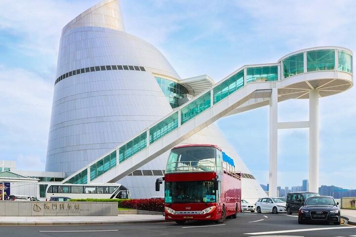 Tour panoramico in autobus aperto Hop-On Hop-Off di Macao