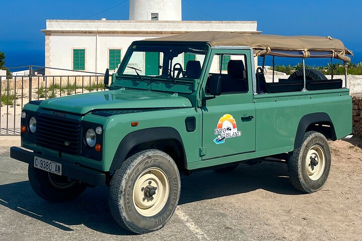 Formentera 4X4 Secret Corners Tour in een Land Rover Defender