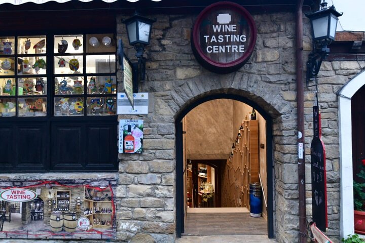 Experiência de degustação de vinhos e trufas búlgaros em Veliko Tarnovo