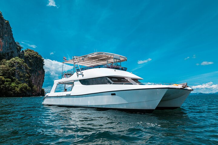 Phuket : Tour en yate de lujo por la isla James Bond y la bahía de Phang Nga