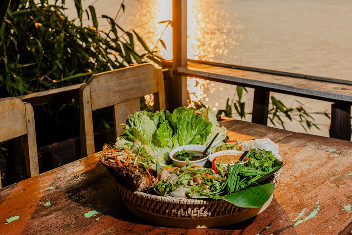 Mekong Meals Food Tour com mais de 15 degustações
