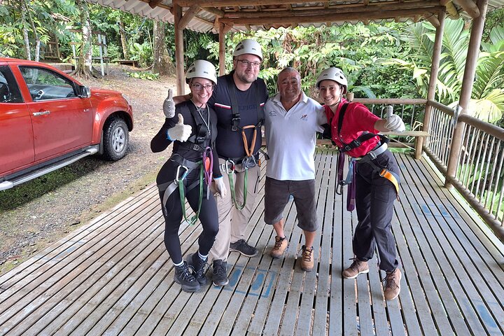 Adventure Combo Tour : aventure en tyrolienne et canaux de Tortuguero