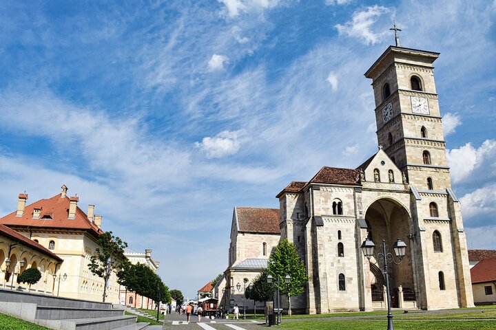 Salzbergwerk Turda, Dorf Rimetea und Alba Iulia, ab Cluj
