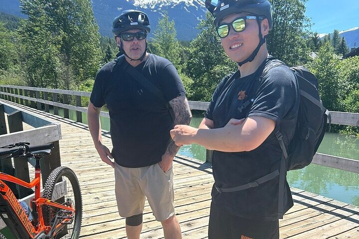 Scenic Valley Ride - Whistlrr EBike Tour - Attività Marmot