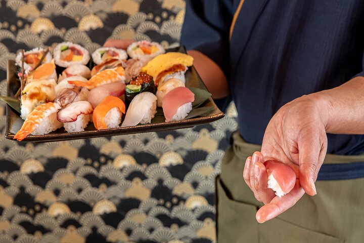 Osaka Sumo Experience : Live Show, Probieren Sie Sumo, Kimono & Hot Pot Meal