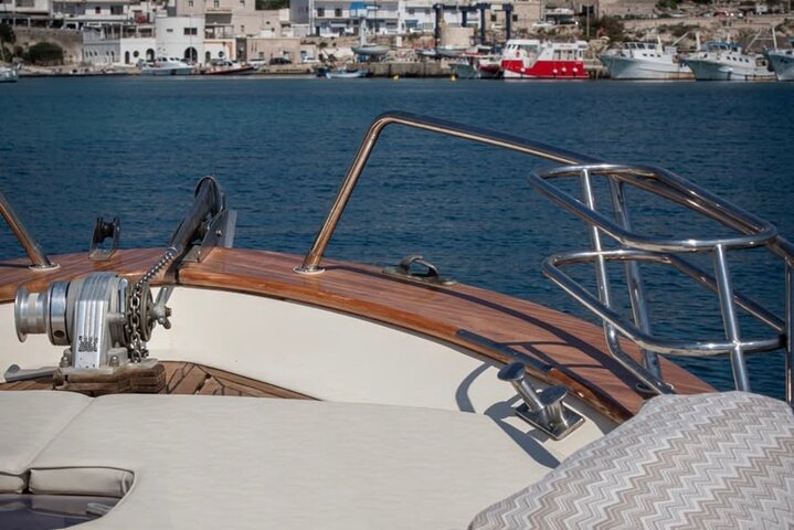 Visite de groupe de 3 heures en bateau aux grottes de Santa Maria di Leuca