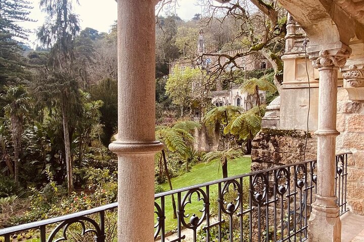 Halbtägige Sintra-Tour: Pena-Palast & Quinta da Regaleira in kleiner Gruppe