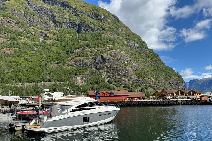Cruzeiro de iate privado em Flåm e Gudvangen, Nærøyfjord