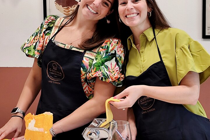 Kochkurs: Frische Pasta und Tiramisu mit Wein am Gardasee