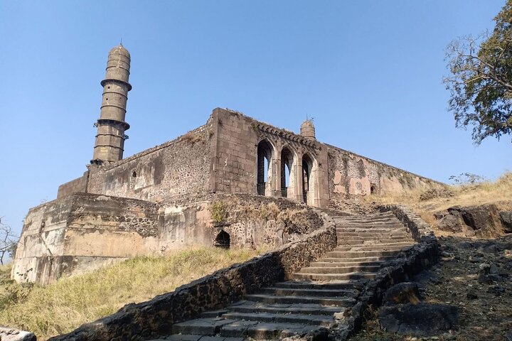 Santuarios Sagrados: Excursión de un día al fuerte de Omkareshwar y Asirgarh