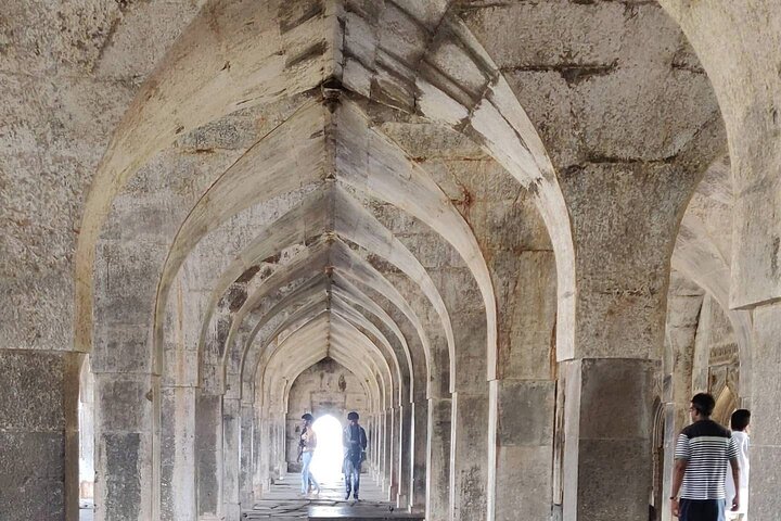 Santuarios Sagrados: Excursión de un día al fuerte de Omkareshwar y Asirgarh