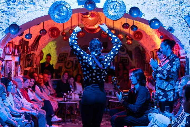 Spettacolo di flamenco nella Cueva Los Amayas di Sacromonte