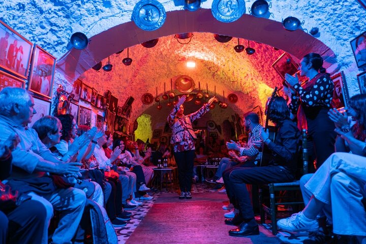 Spettacolo di flamenco nella Cueva Los Amayas di Sacromonte