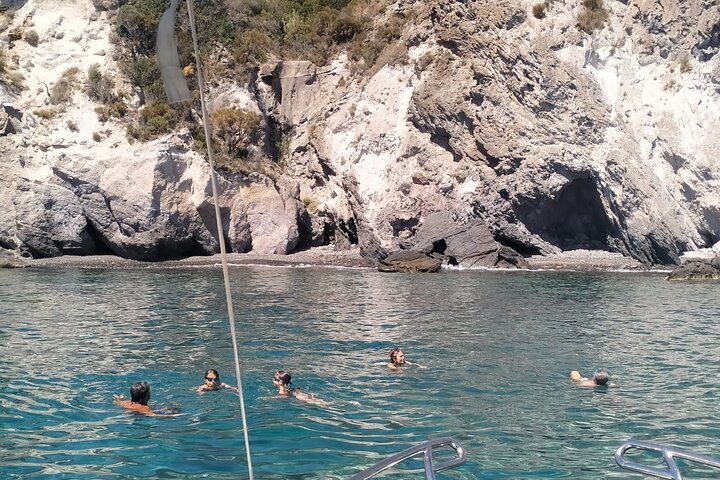 Odyssey: Private Bootstour nach Lipari, optionaler Ausflug nach Salina (4–8 Stunden)