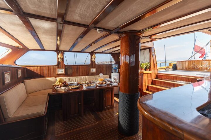 Croisière à Athènes: Agistri, Moni/Metopi, Égine avec déjeuner et boissons