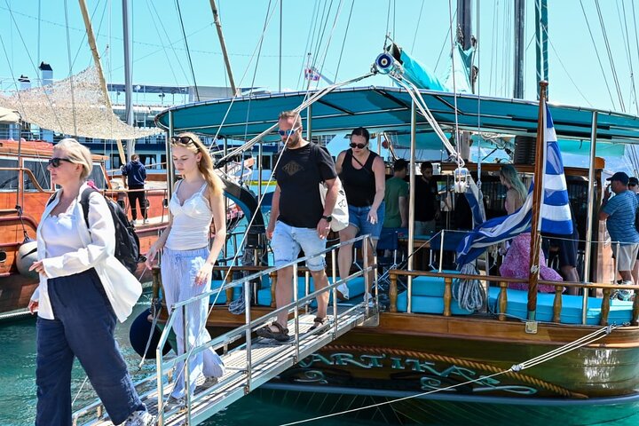 Croisière à Athènes: Agistri, Moni/Metopi, Égine avec déjeuner et boissons