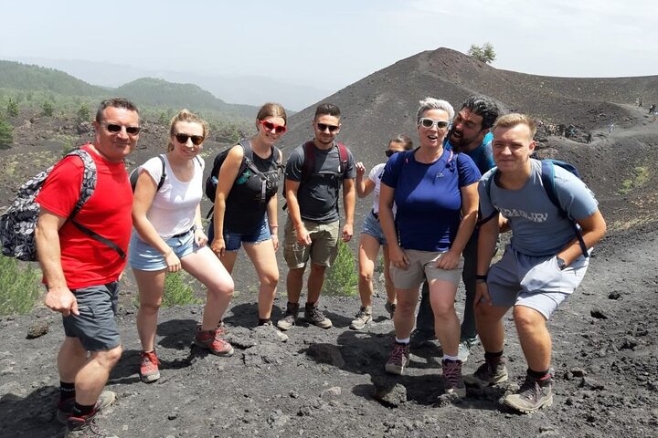 Desde Siracusa : Tour Privado Monte Etna con Almuerzo en Bodega Etna