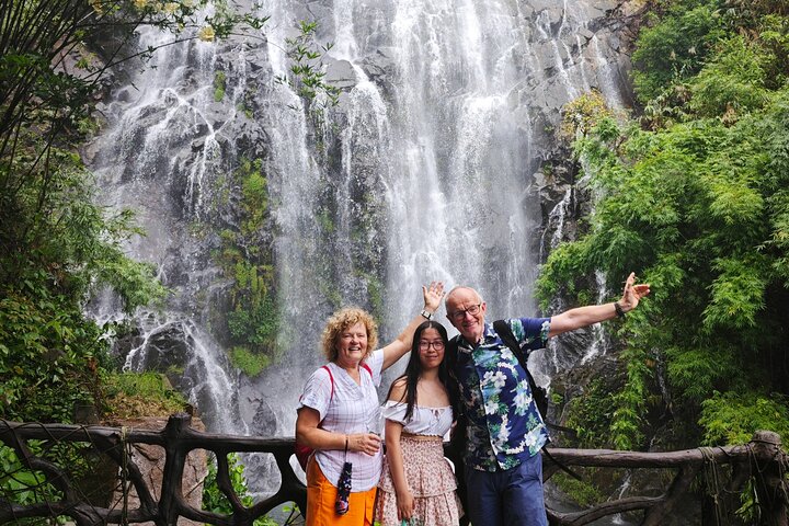 Gulong Gorge Skywalk Glazen Brug en Uitzicht op de Waterval Tour