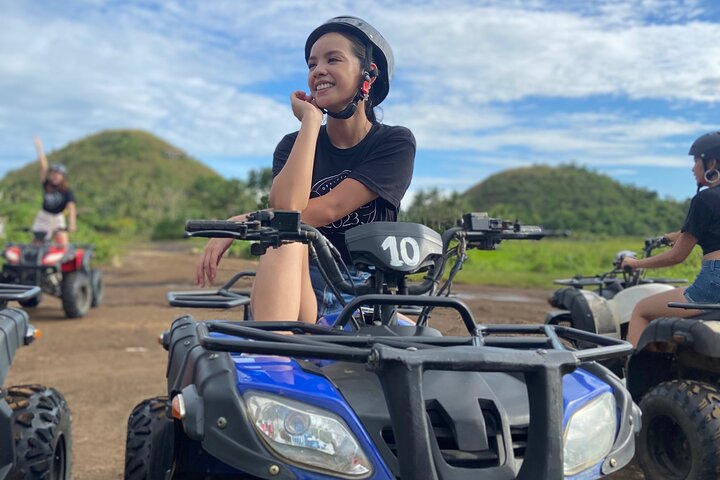 Tour de aventura en Chocolatehills con Pangas Falls, ATV Y Zipline